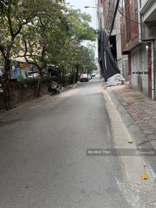  Bán đất tại Phúc Thịnh, Diện tích 67m2 ngõ to ô tô tránh vỉa hè rộng. Sổ vuông đẹp giá 14 tỷ 