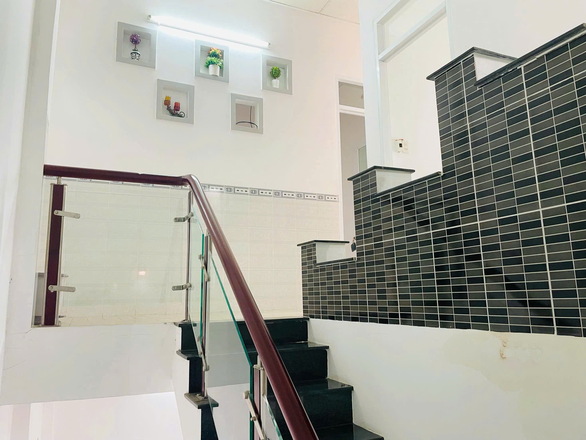  Cho thuê nhà 1 trệt 1 lầu Ngọc Hiệp – 2PN – giá 5.5 triệu/tháng 