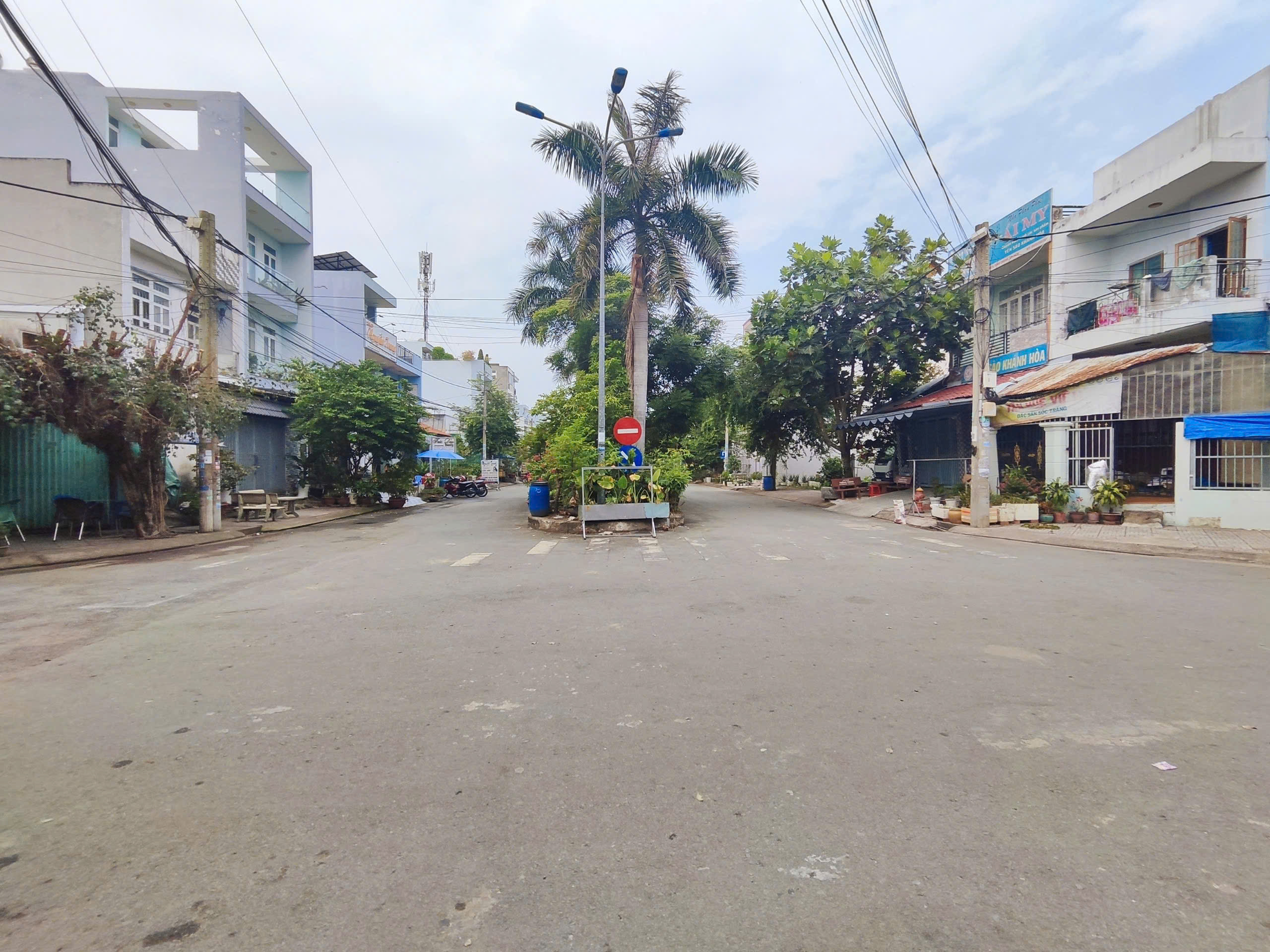  CẦN BÁN 100M2 ĐẤT THỔ CƯ ĐƯỜNG NHỰA KHU VIP TÂN KIÊN 