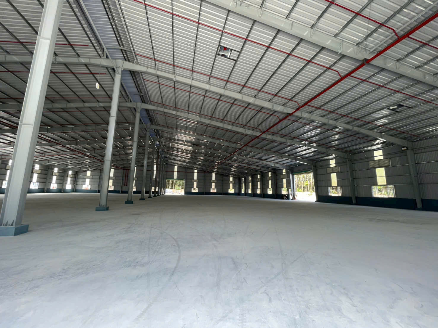  Cho thuê xưởng Bến Cát – Bình Dương  3.500m² – 4.200m² – điện 1.000KVA – PCCC tự động 