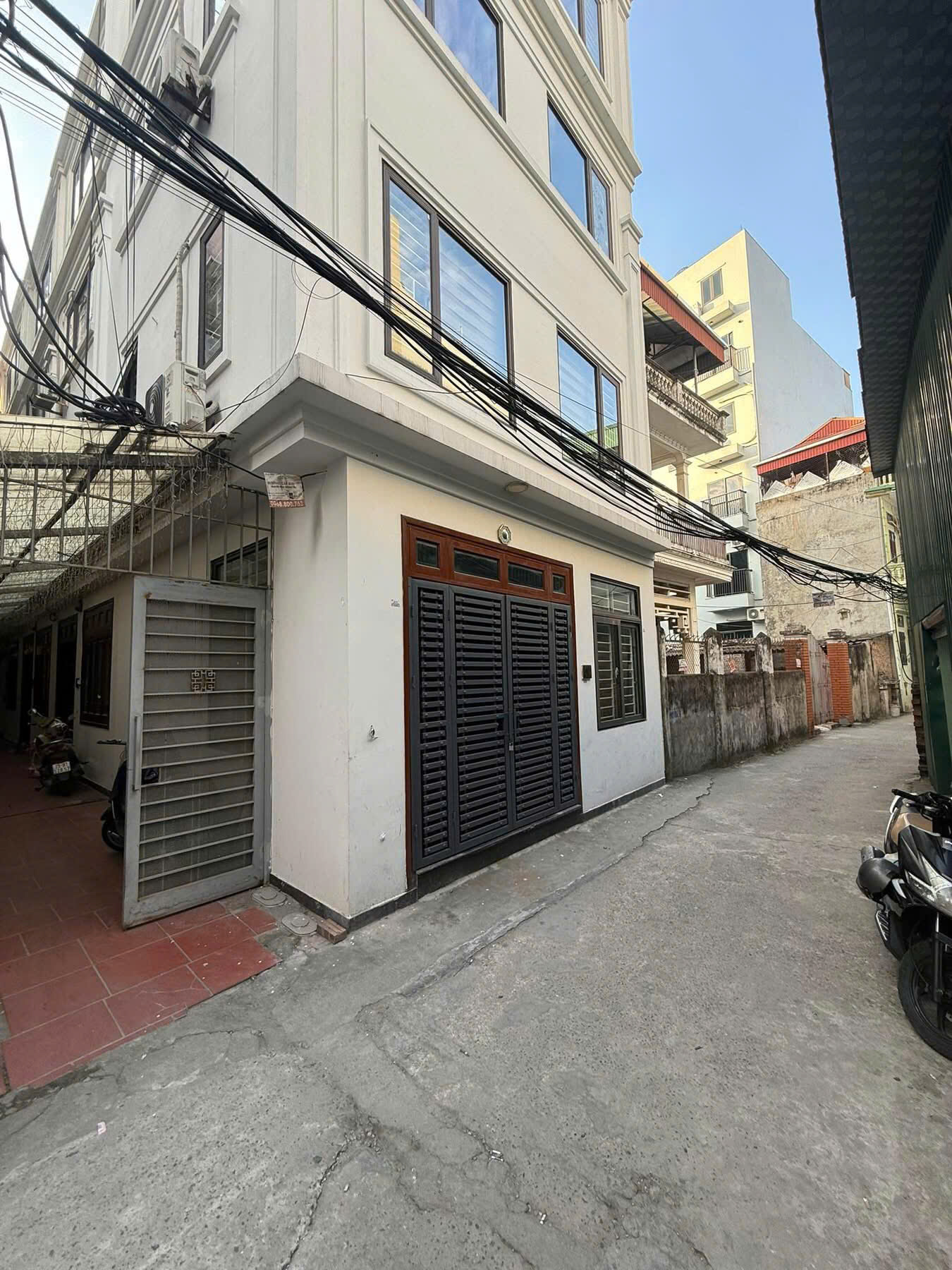  Bát Khối oto thông  DT 36m - MT 4,8m  Dân xây tâm huyết  Giá 8 tỷ hơn xíu xiu 