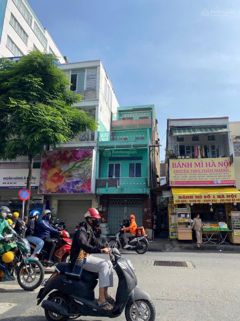  * Căn góc mặt tiền 4 Tầng Ngay Nguyễn Biểu-Trần Hưng Đạo 4,5X21  25.2 TỶ Còn TL 