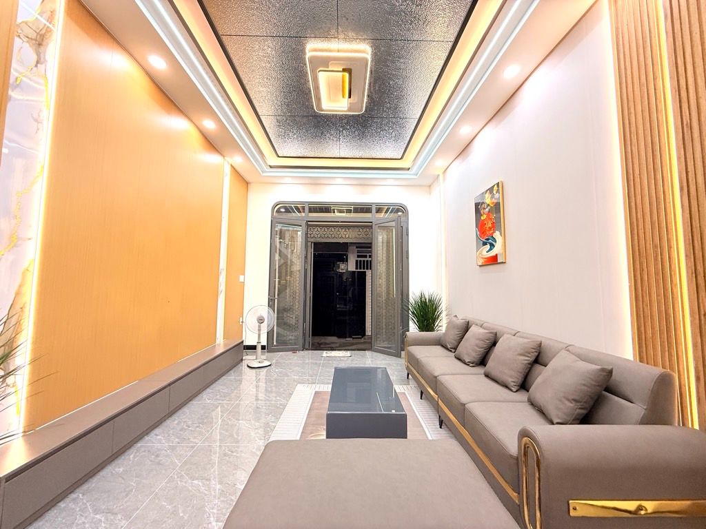  NHÀ MỚI ĐẸP CHỦ TẶNG FULL NỘI THẤT Ô TÔ ĐỖ CỬA 