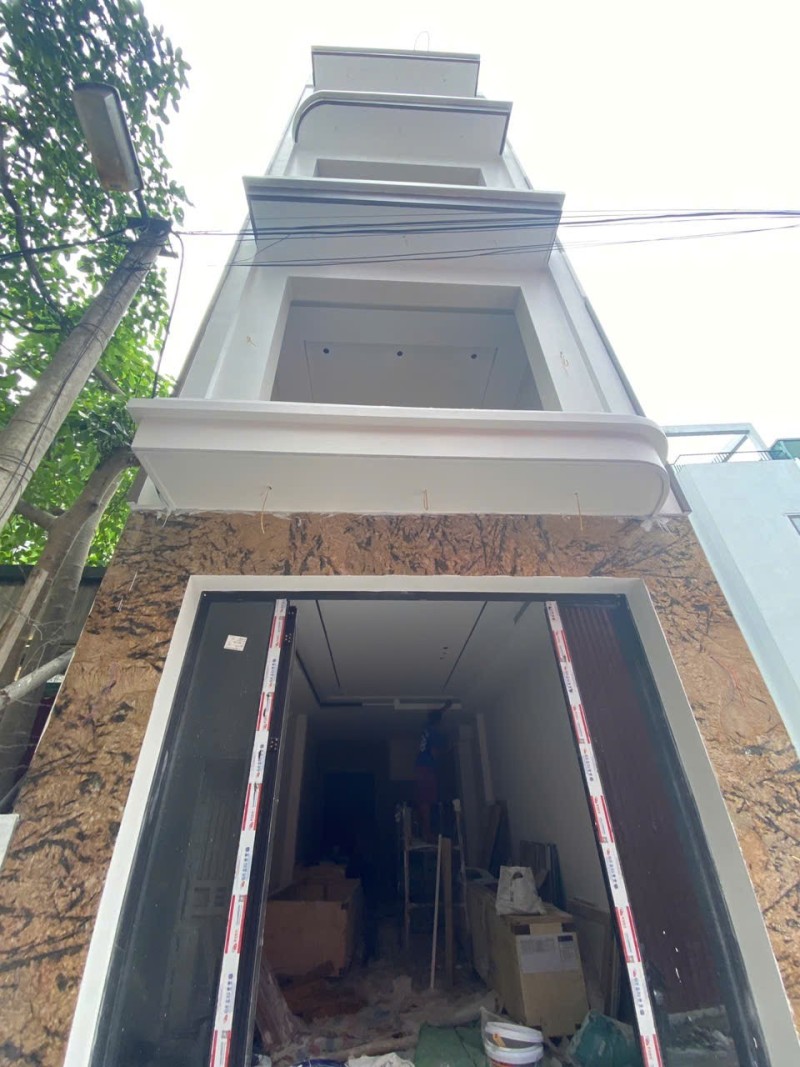  BÁN NHÀ MỚI PHỐ TRẠM – LONG BIÊN 