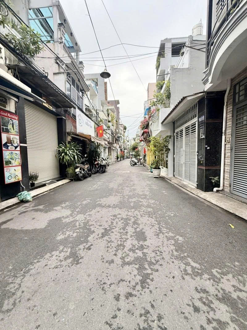  Bán nhà HXH 6m, Lê Văn Sỹ - gần Hoàng Văn Thụ, 6x15m, 4 Tầng - 15 PN, chỉ 17,9 tỷ. 