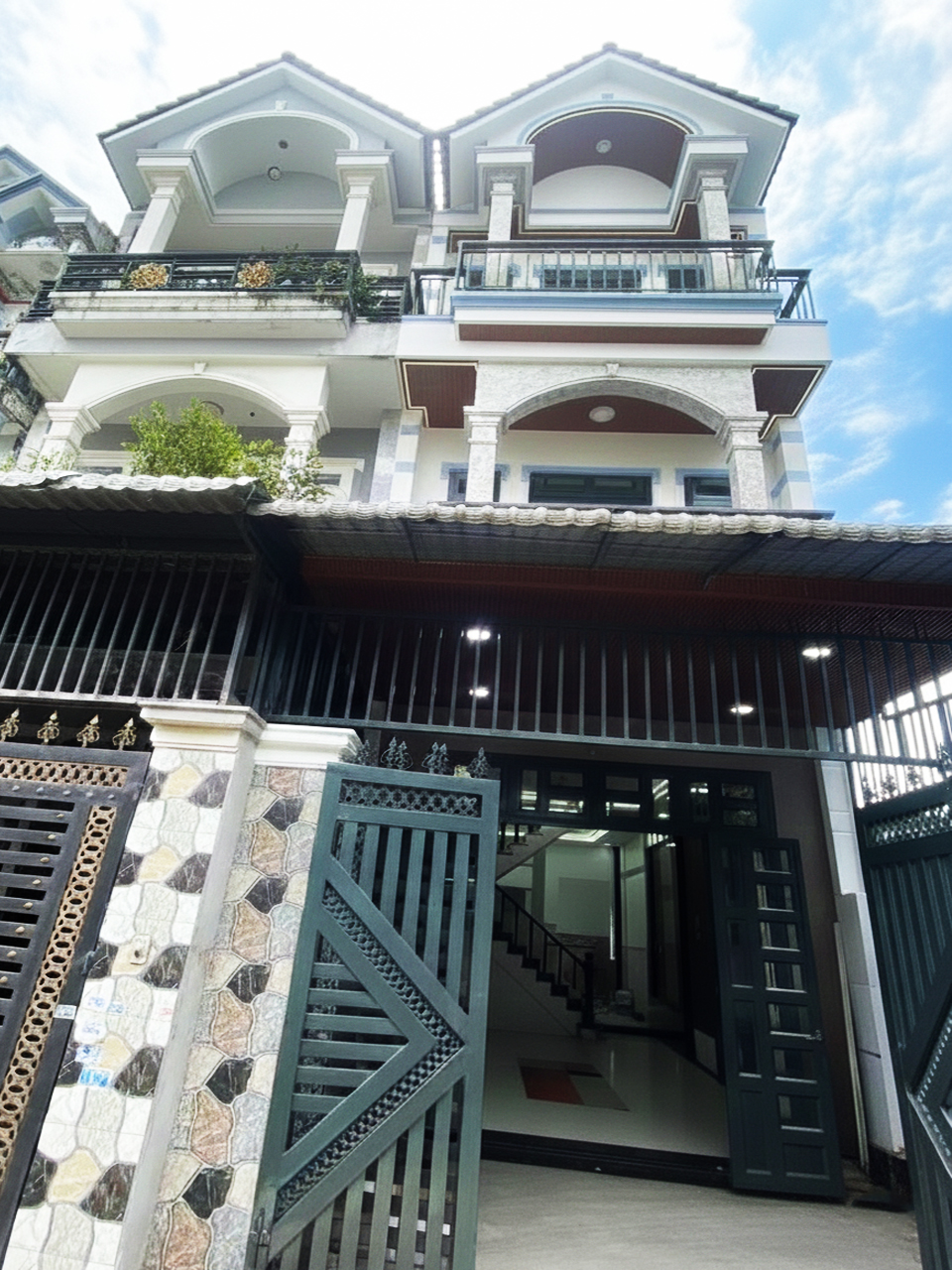  H1956 ???? nhà Lê Văn Khương Q12, SHR, Vuông, HXH, 4.1x16m, 4.x tỷ 