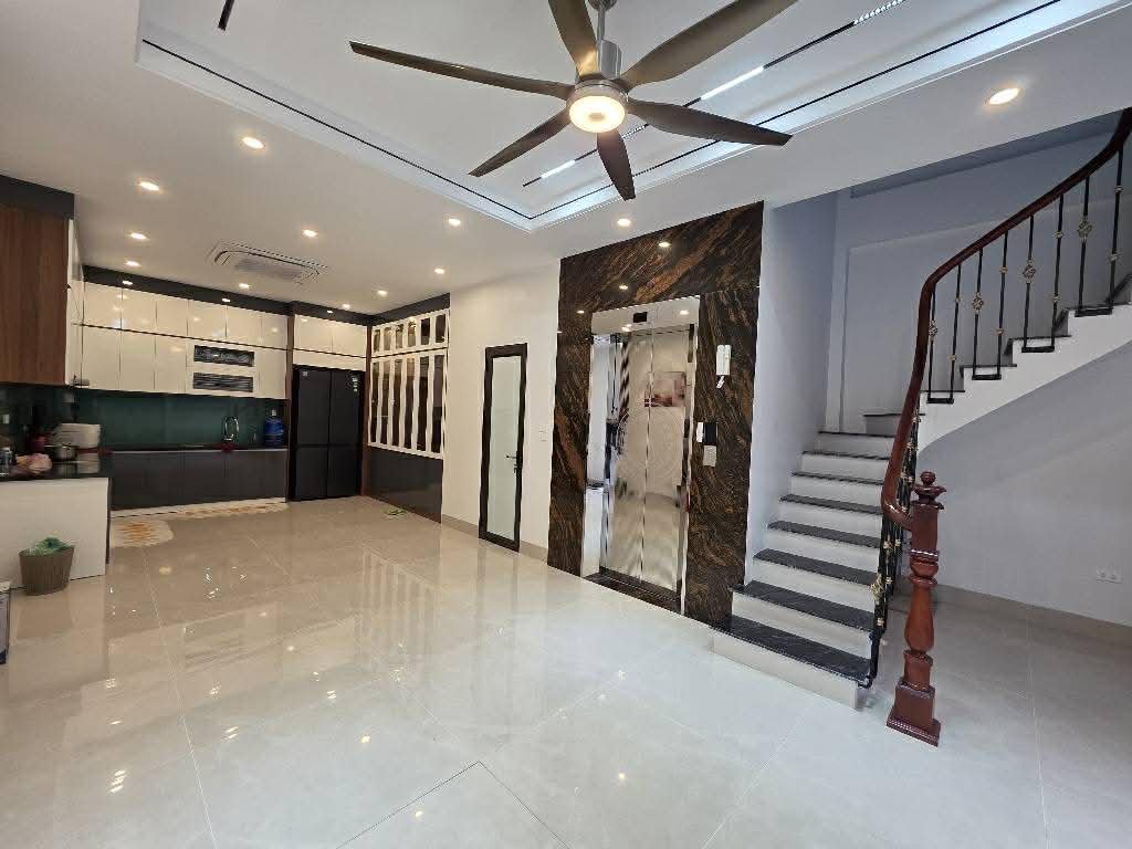  DỊCH VỤ MỖ LAO HÀ ĐÔNG- KINH DOANH- OTO - MT 5M- NHỈNH 17 TỶ 