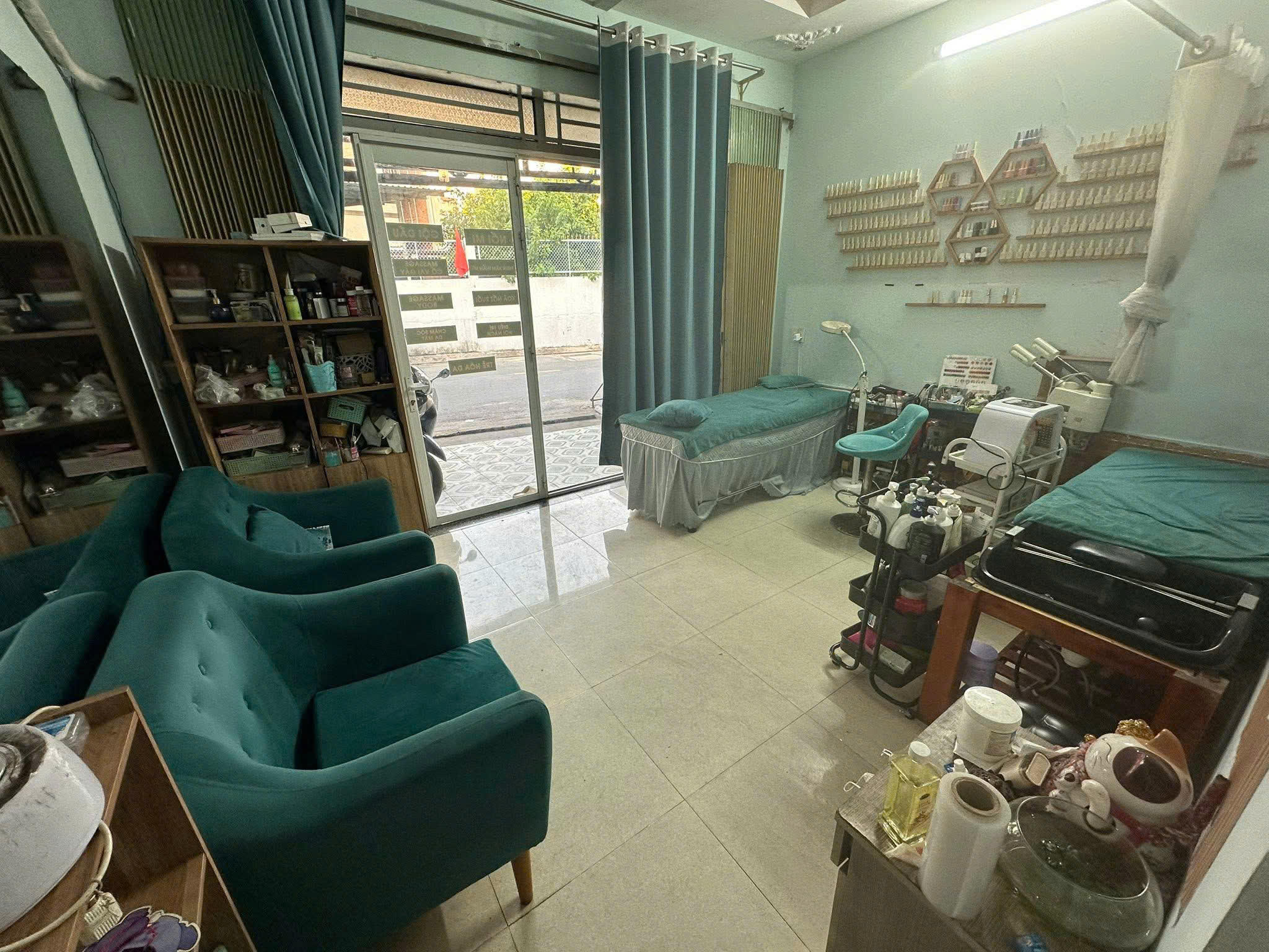  Sang tiệm nail – mi gội đầu dưỡng sinh quận 12 