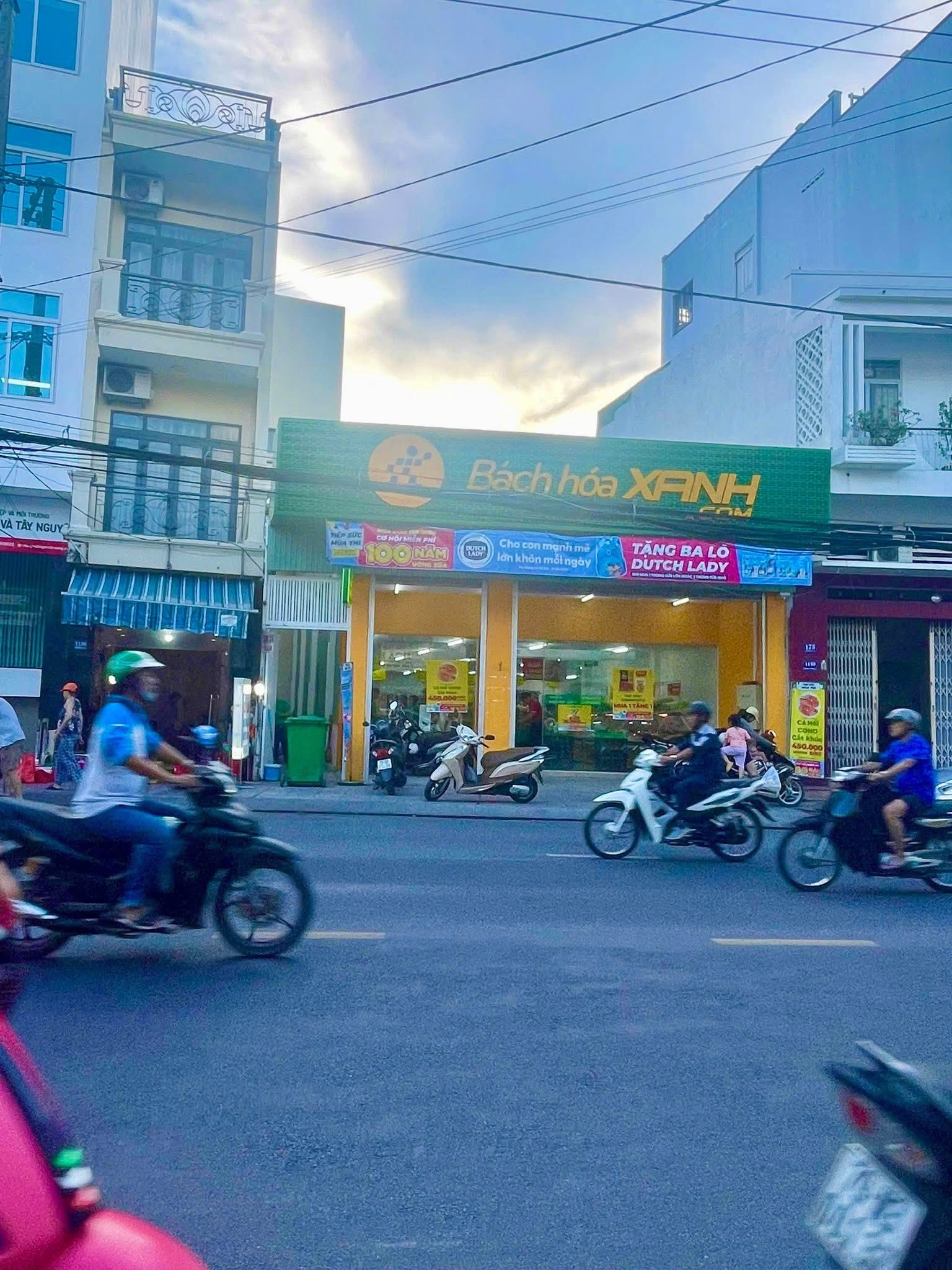  BÁN NHÀ 2 MẶT TIỀN ĐƯỜNG 2/4 – VỊ TRÍ ĐẮC ĐỊA BẬT NHẤT NHA TRANG. GIÁ BÁN 128TR/M2???? 