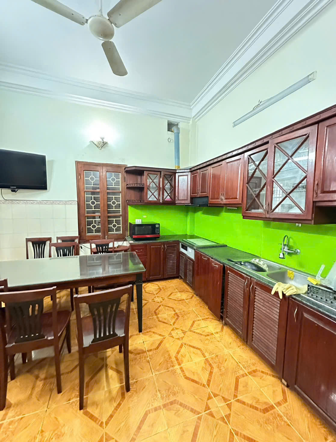  Cho thuê nhà ngõ quan hoa, 45m2 x 3 tầng, 3 ngủ, 11 Triệu (clt) - ở gia đình, nhóm bạn 4 người 