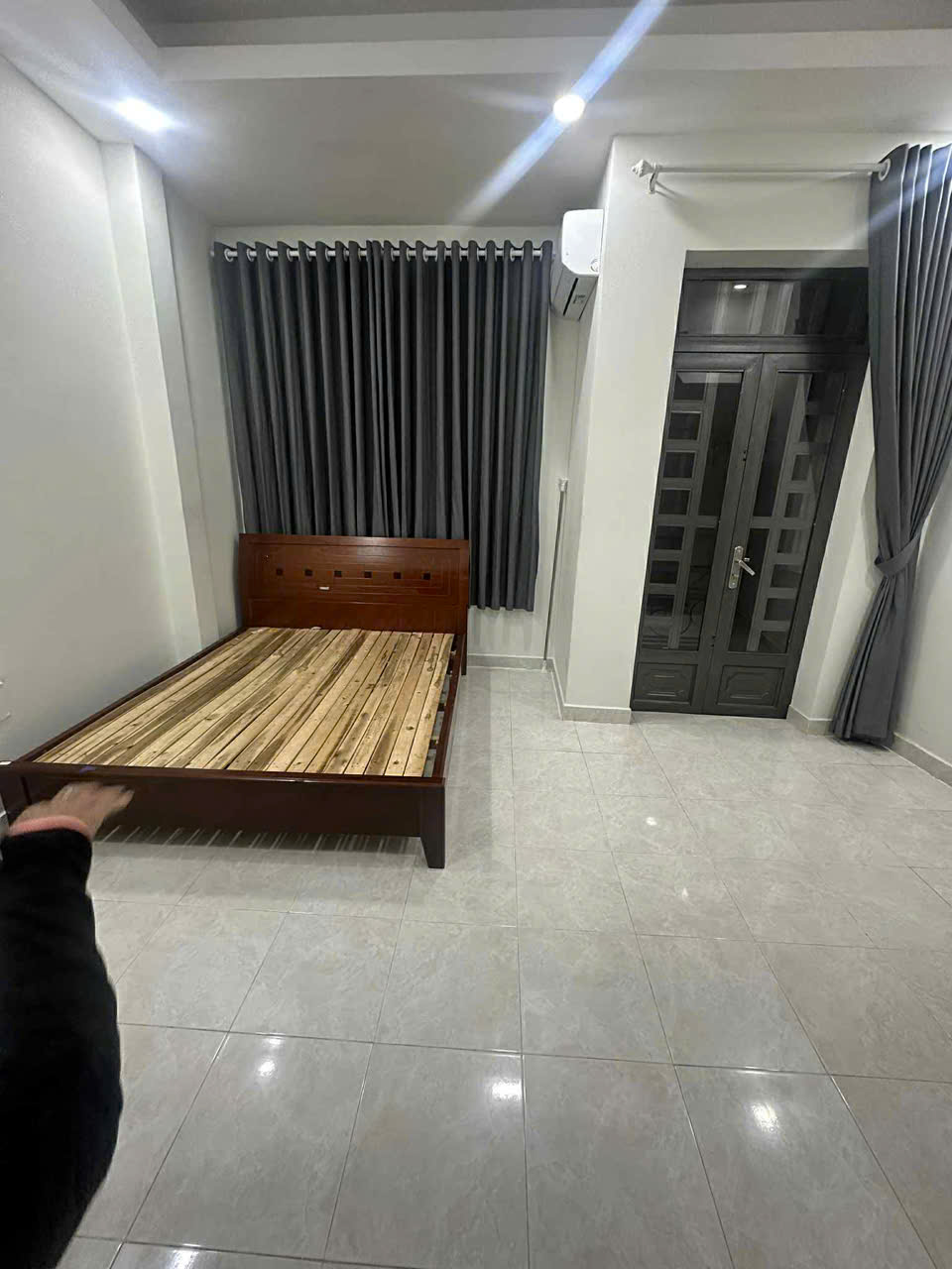  SHARE 1 PHÒNG CHO NỮ THUÊ TRONG NHÀ NGUYÊN CĂN – HUỲNH TẤN PHÁT, Q7 