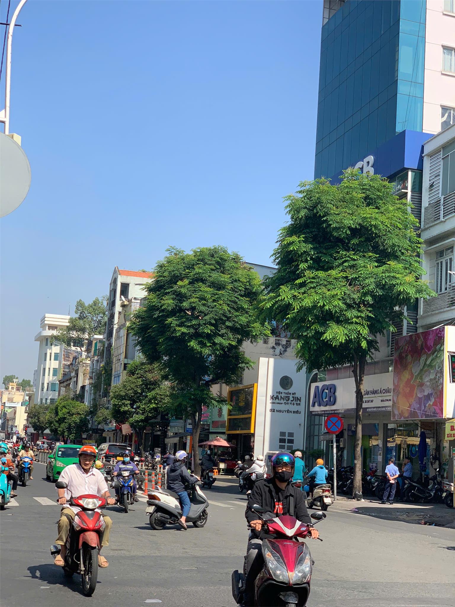  ++ CHỈ 10M RA Mặt Tiền KD Sầm Uất Gần Trần Hưng Đạo Q5- 4 Tầng (4*14.2) 12 Tỷ Nhỉnh 