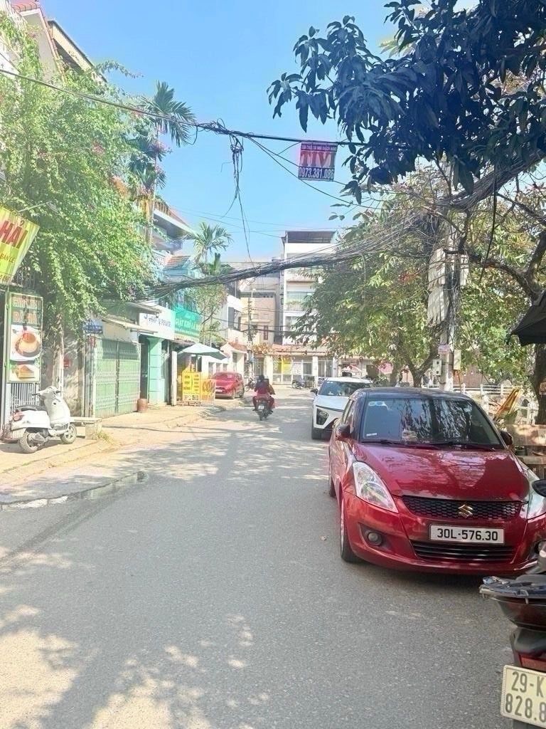  Bán nhà đẹp Bồ Đề -Dân xây - Full Nội thất - 10m Oto- 38m 5 tầng nhỉnh 8 tỷ(TL) 