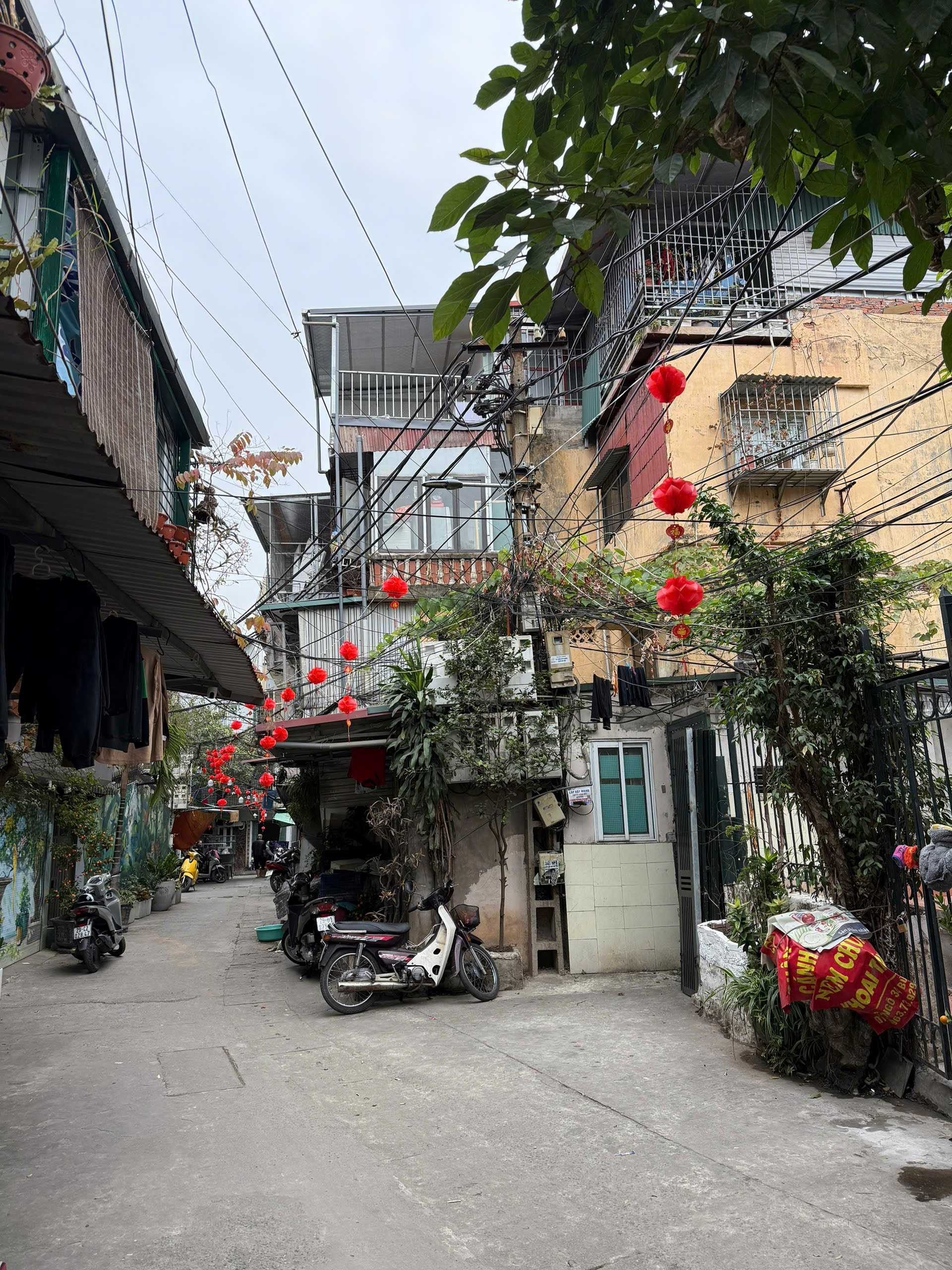  Bán căn hộ tầng 3 + 4 tập thể Mai Hương DTSD 80m2, 3.2 tỷ SĐCC 