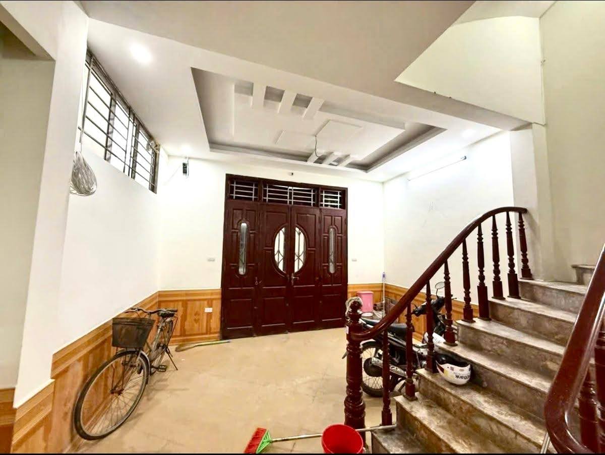  Siêu phẩm Phân Lô Định Công Thượng- Lô góc, 44m*5 tầng*5mMT-O tô vào nhà. Giá 9,5 tỷ 