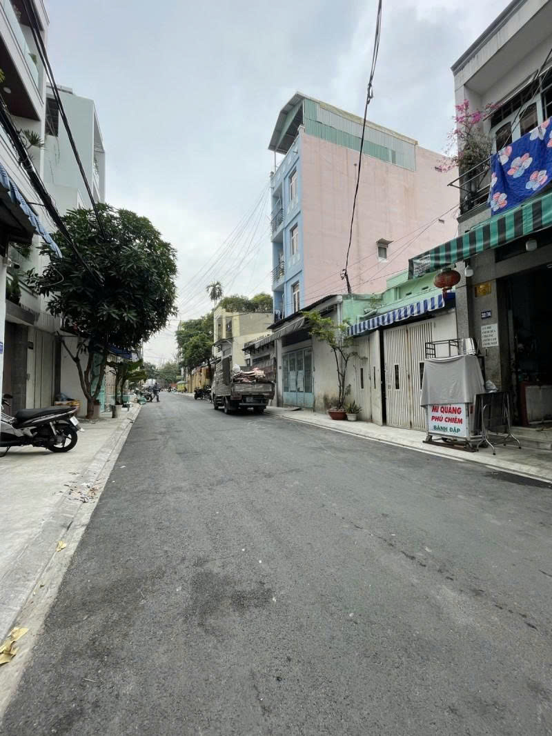  Bán nhà Hẻm 8m Phan Xào Nam - ngay Bàu Cát, Đồng Đen, 4,7x19m, 2 Tầng cũ, 10,6 tỷ. 