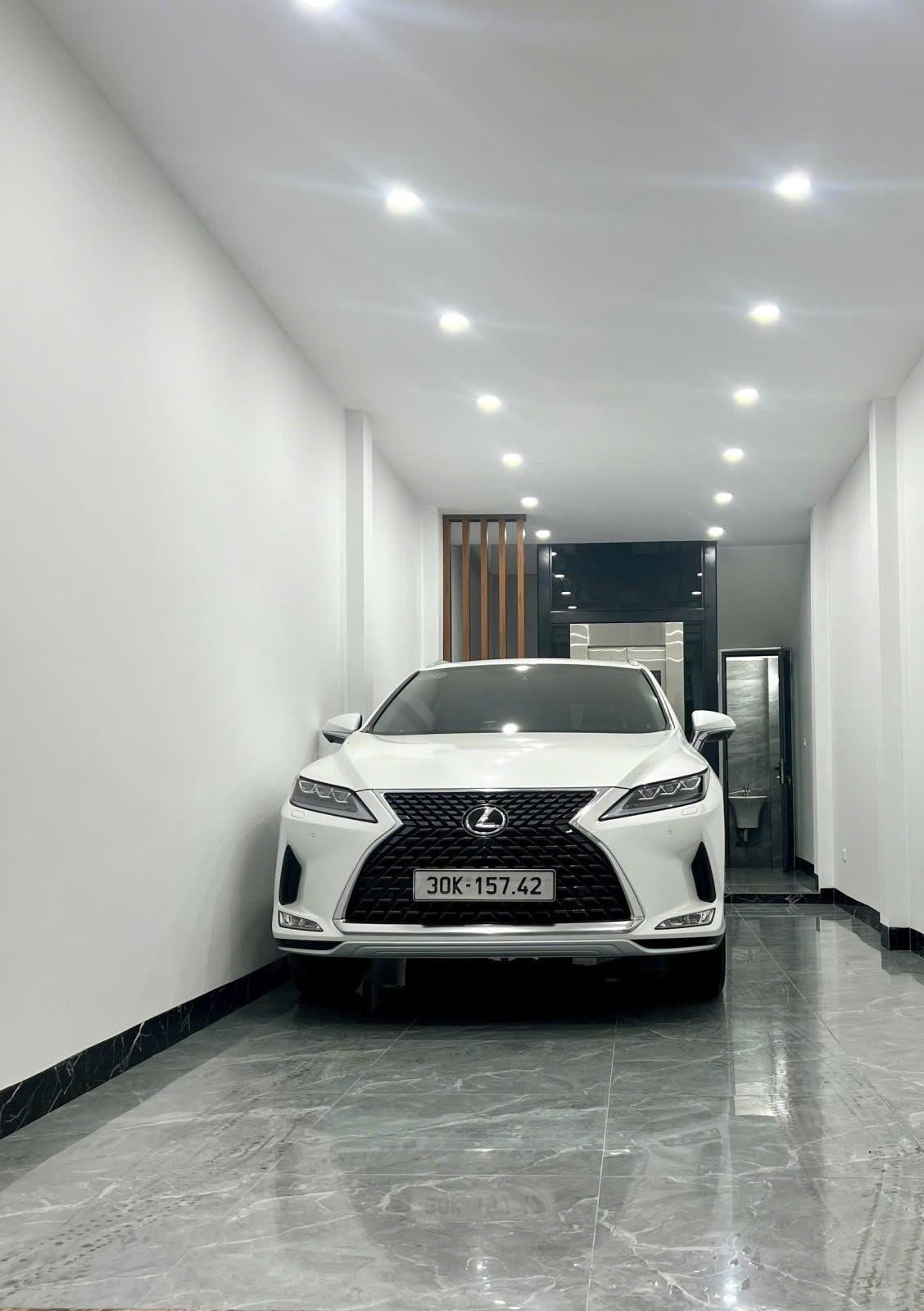  NHÀ ĐẸP GA RA 2 Ô TÔ FULL NỘI THẤT Ngọc Lâm 60m2 X 6 Tầng ,mặt tiền 4.5 m 19.2 tỷ Long Biên. 