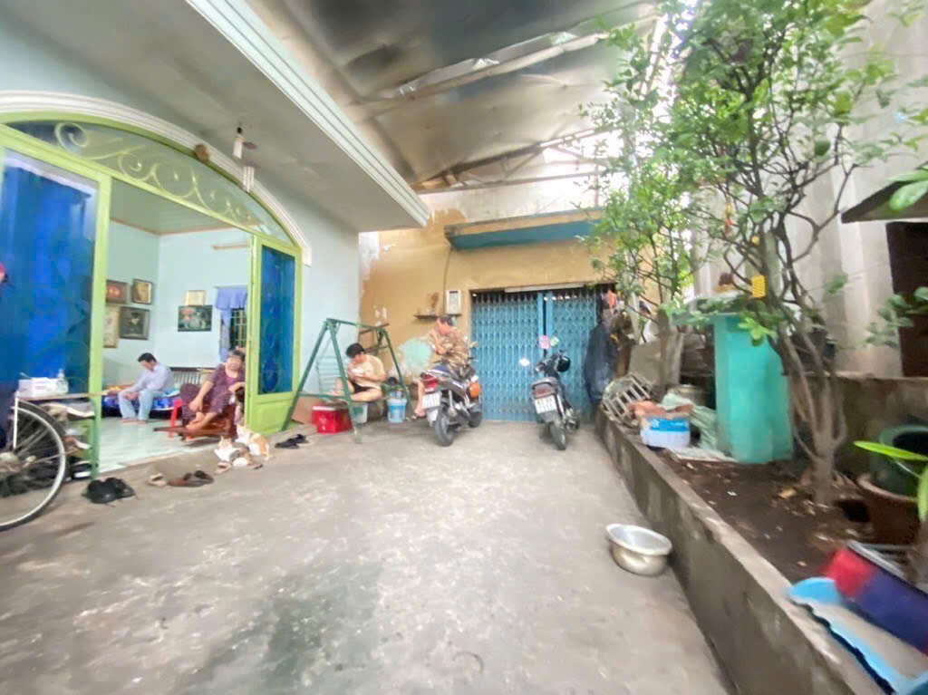  NHÀ HIỀM VUÔNG  GẦN 150M2 , NGAY CHỢ THỦ ĐỨC , DƯƠNG VĂN CAM, LINH TÂY 