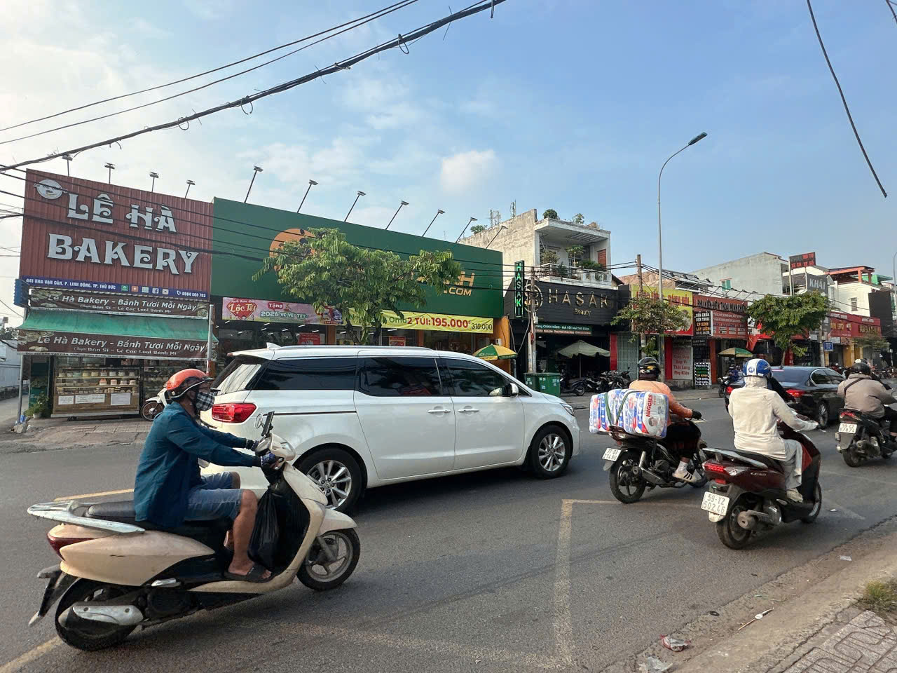  Bán GẤP nhà 5 lầu có hầm T.máy ngang 18m 450m2 hẻm 10m Kha Vạn Cân gần chợ Thủ Đức 35 tỷ. 