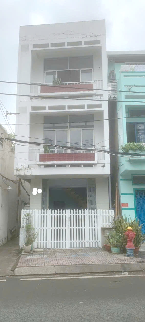  Nhà MT 2 lầu Tùng Thiện Vương - P11 - Q8, Giá : 8.6 Tỉ (TL) 