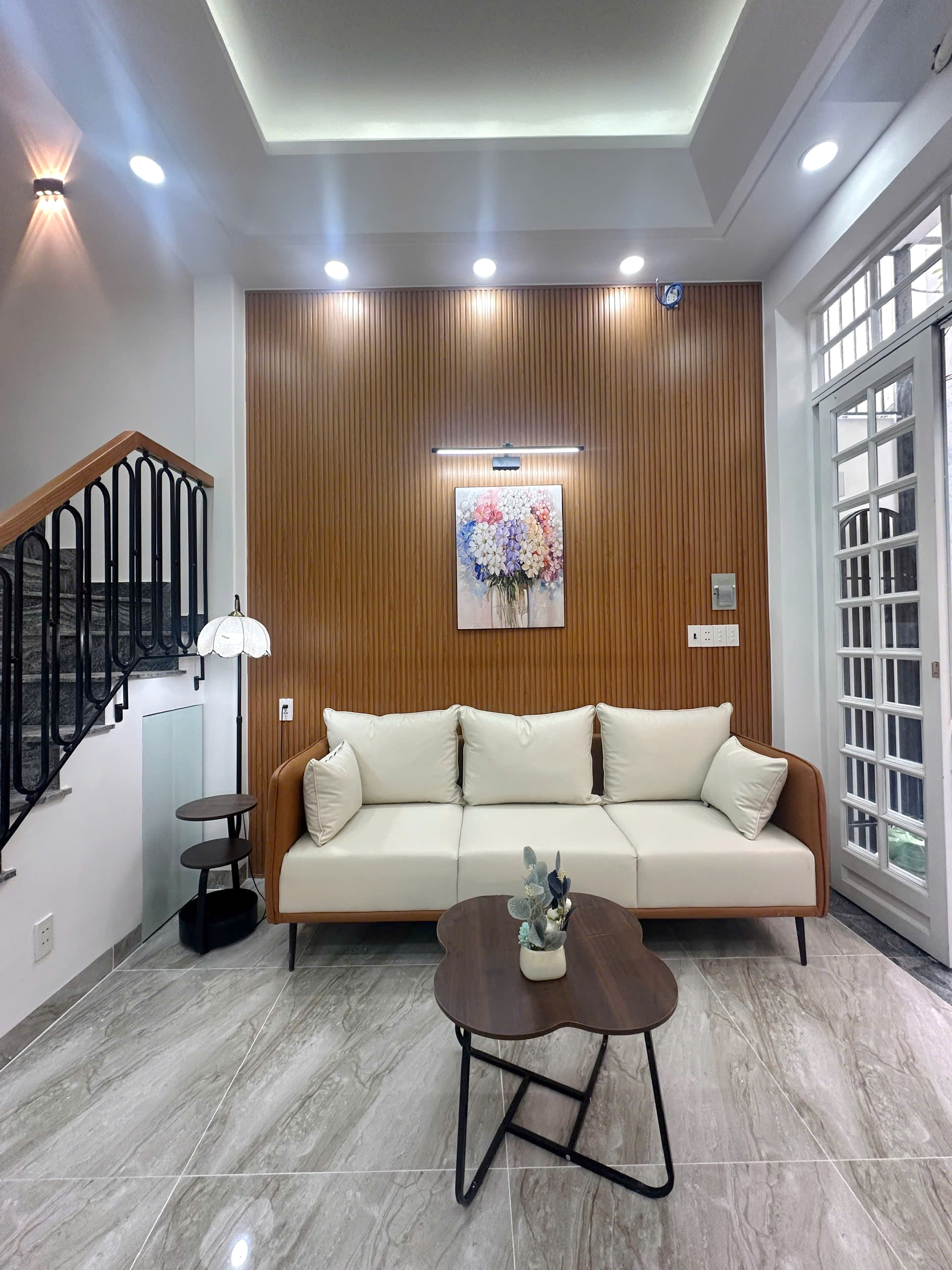  Kiến trúc sư bán nhà đẹp 154 Âu Dương Lân P3Q8 