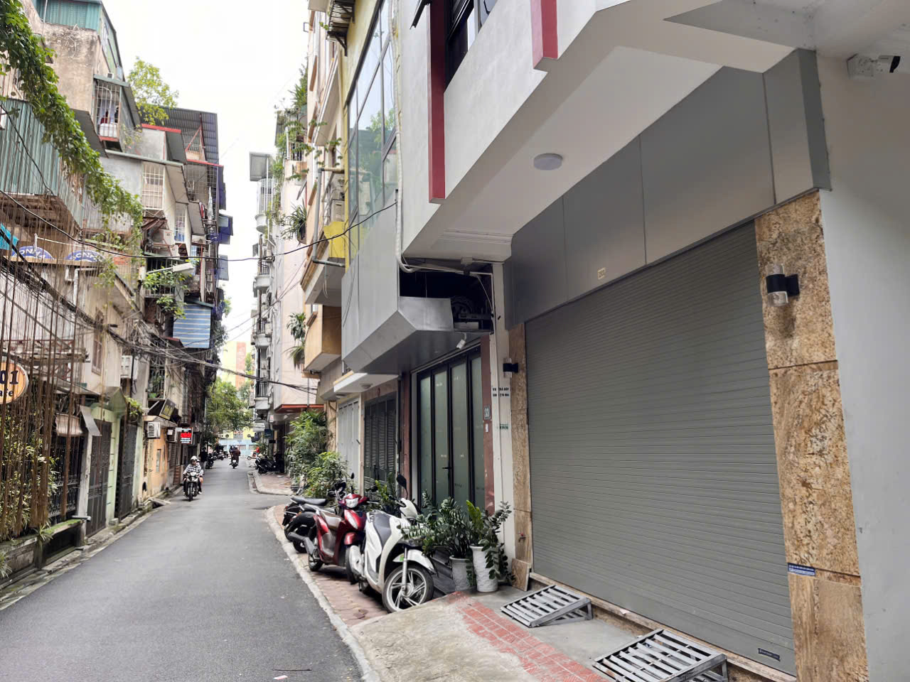  Cần bán nhanh, bán nhà Văn Cao Liễu Giai, ô tô vào nhà, 7 tầng thang máy, kinh doanh đẹp, chỉ 23 tỷ 