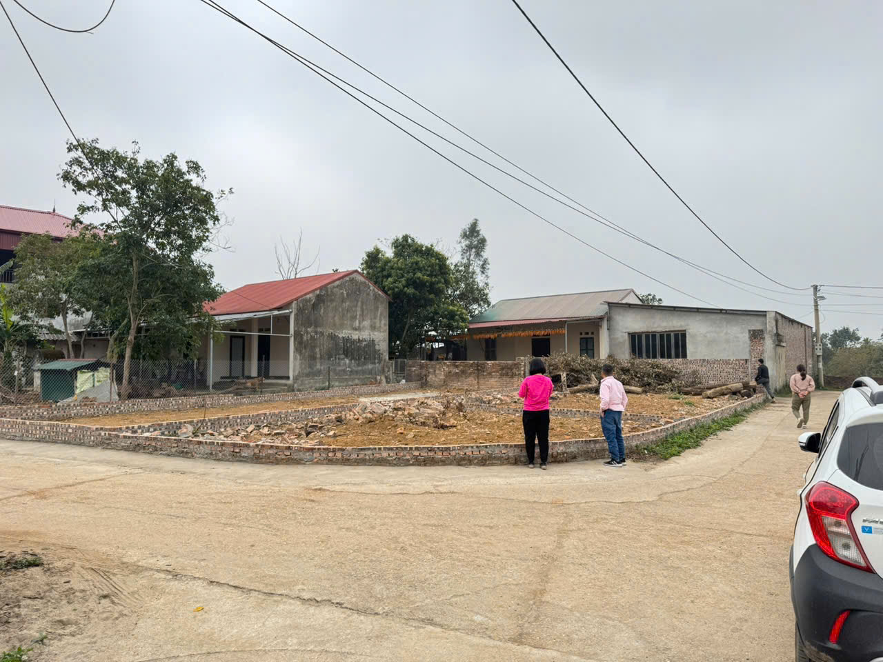  Bán Gấp Lô Góc 54m2 Thôn Gia Tân, Quang Minh - Cạnh KĐT Long Việt - Kinh Doanh Tốt 