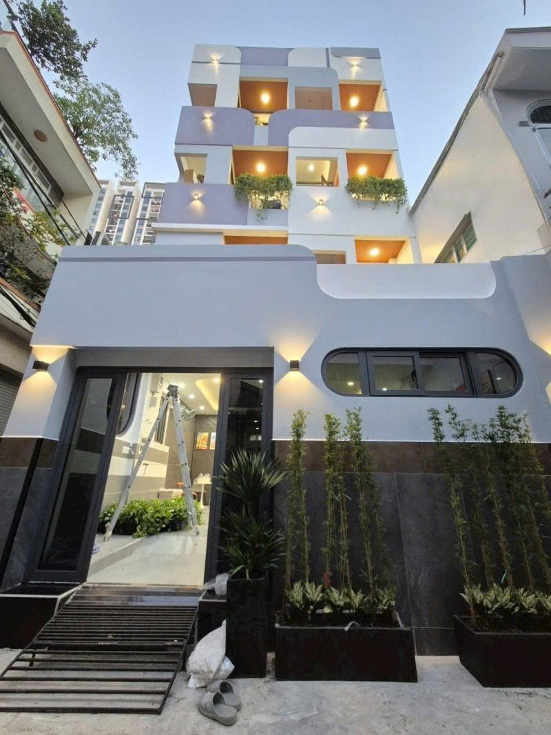  Bán nhà Lô góc, HXH 6m Cao Thắng - ngay Chung cư Hà Đô, 6,2x16m, 5 tầng, 16PN, 29,9 tỷ 