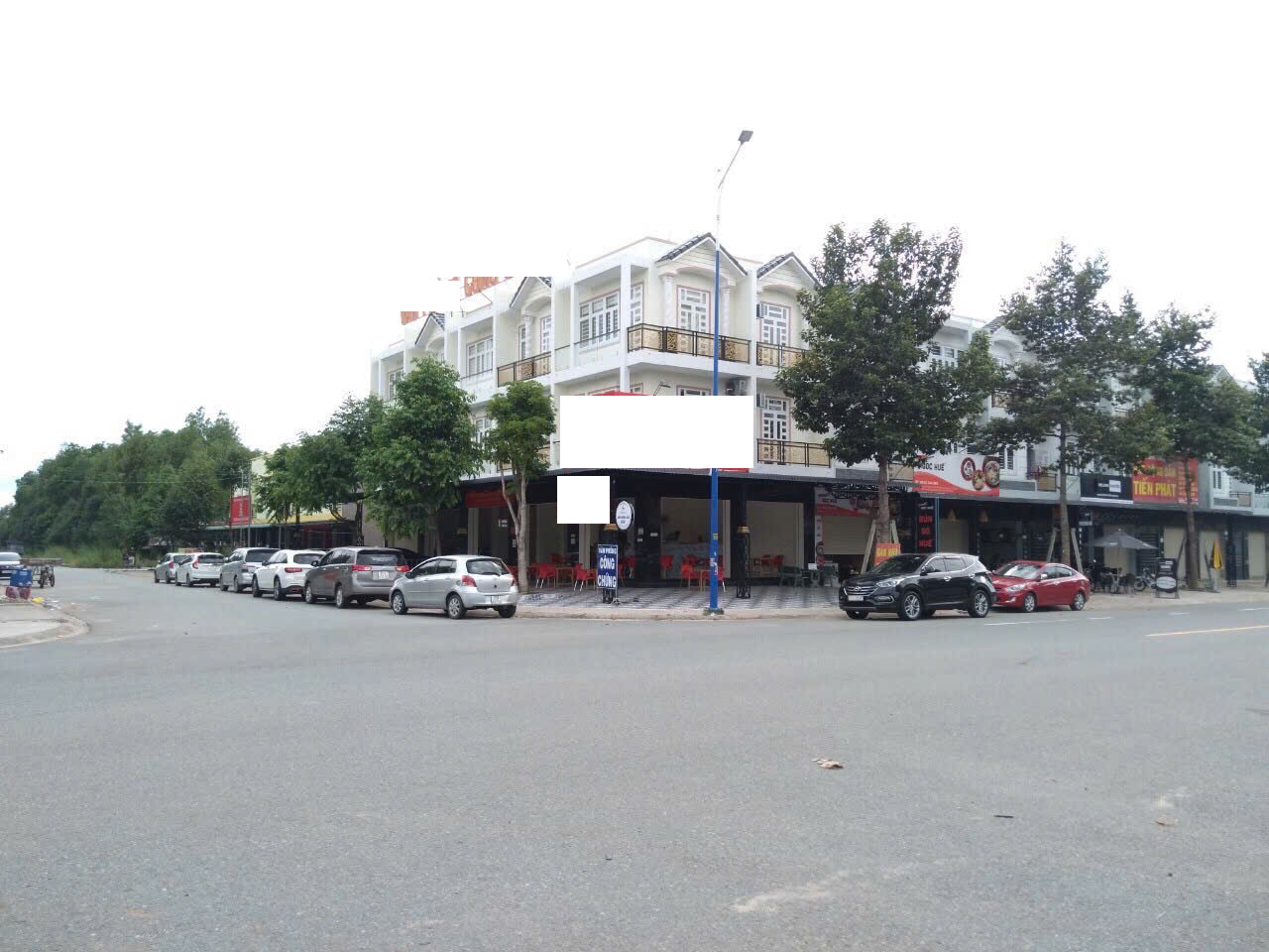  Nhượng lại nhà 3 lầu lô góc 2 mặt tiền đang cho thuê phường Bến Cát,  giá 16 tỷ   