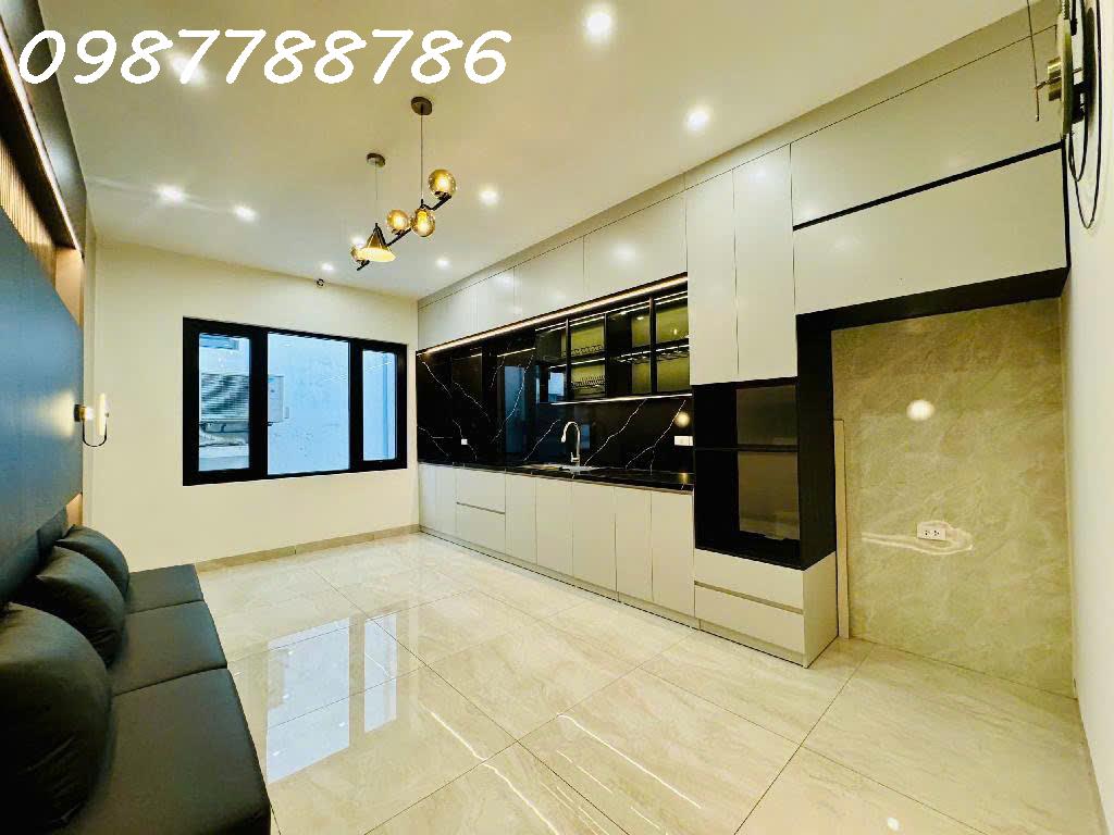  NHÀ MỚI ĐÓN TẾT - ĐỐNG ĐA - MẶT PHỐ, MẶT NGÕ PHÍA SAU RA PHỐ HY CƯƠNG - KINH DOANH SẦM UẤT 