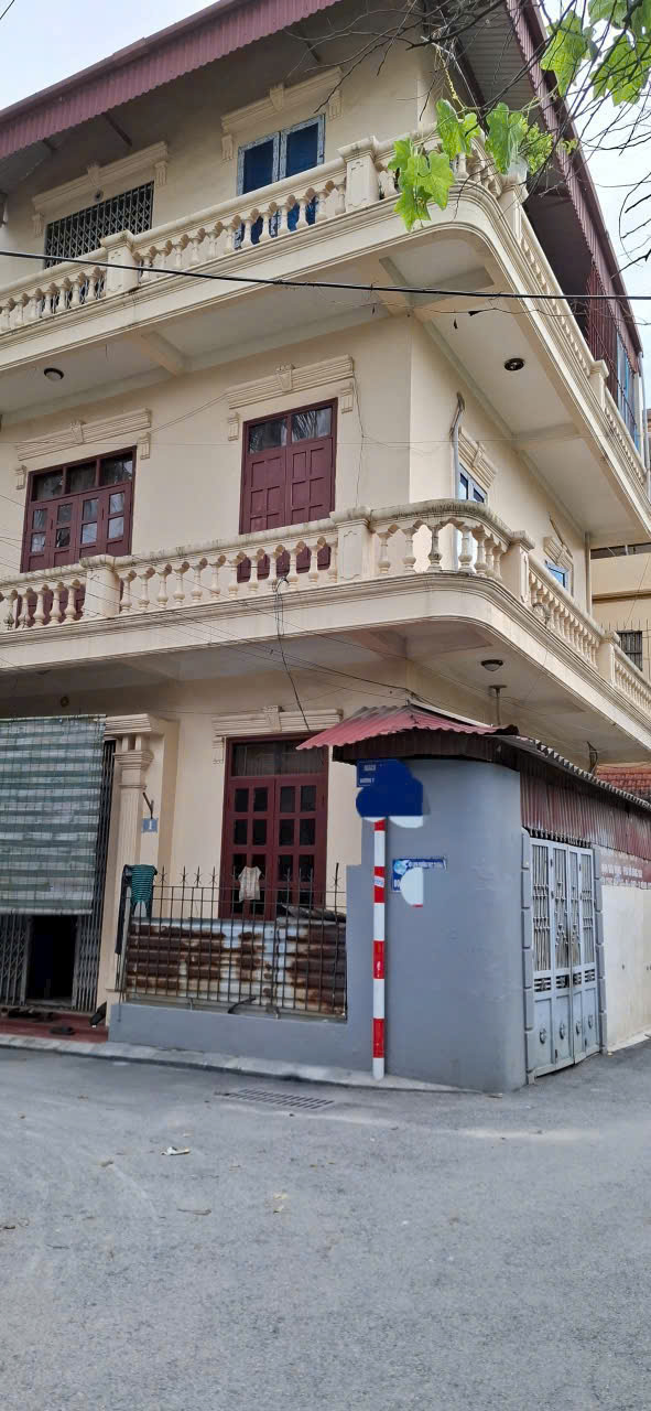  BÁN NHÀ HỌC VIÊN TÀI CHÍNH - DT60M2 - 4 TẦNG - GIÁ 10 TỶ - LÔ GÓC - ĐƯỜNG THÔNG - KINH DOANH 