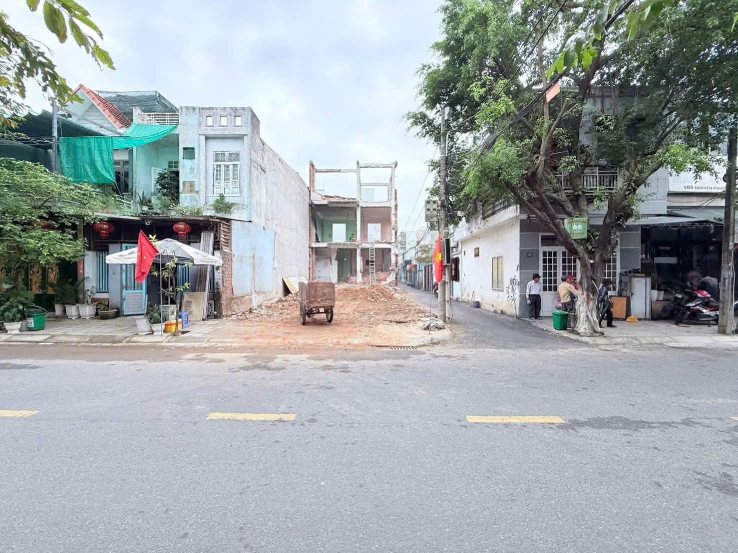  Bán đất 2MT kinh doanh đường Nguyễn Phước Nguyên 