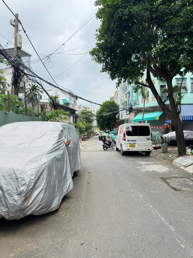  ‼️ Nguyễn Hữu Cảnh - Đi bộ ra Metro – Hẻm nhựa ô tô tránh – 4 tầng vuông vức – 13.X tỷ 