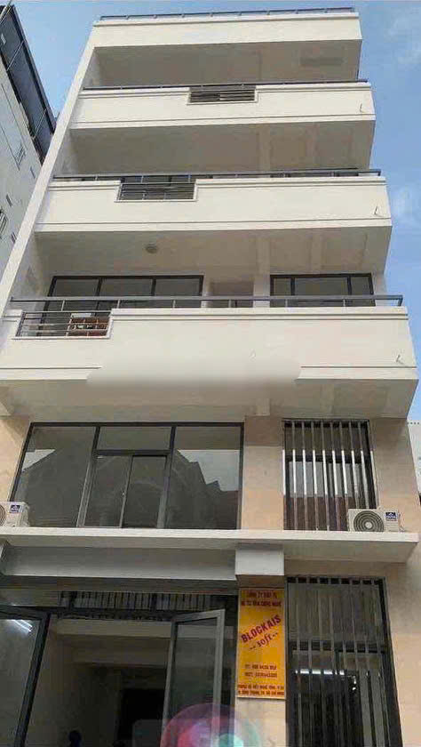  CHO THUÊPHÒNG TRỌ SÁT HUTECH,GTVT, NGOẠI THƯƠNG CHỈ 4TR/THÁNG 