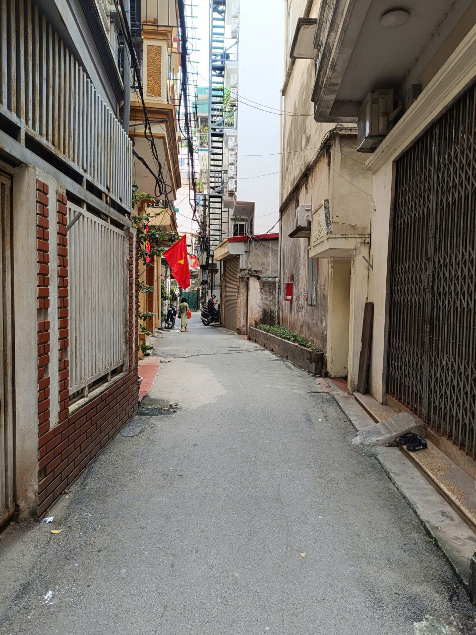  CHÍNH CHỦ BÁN NHÀ RIÊNG 5 TẦNG TẠI XUÂN LA , TÂY HỒ  Ô TÔ ĐỖ CỬA 