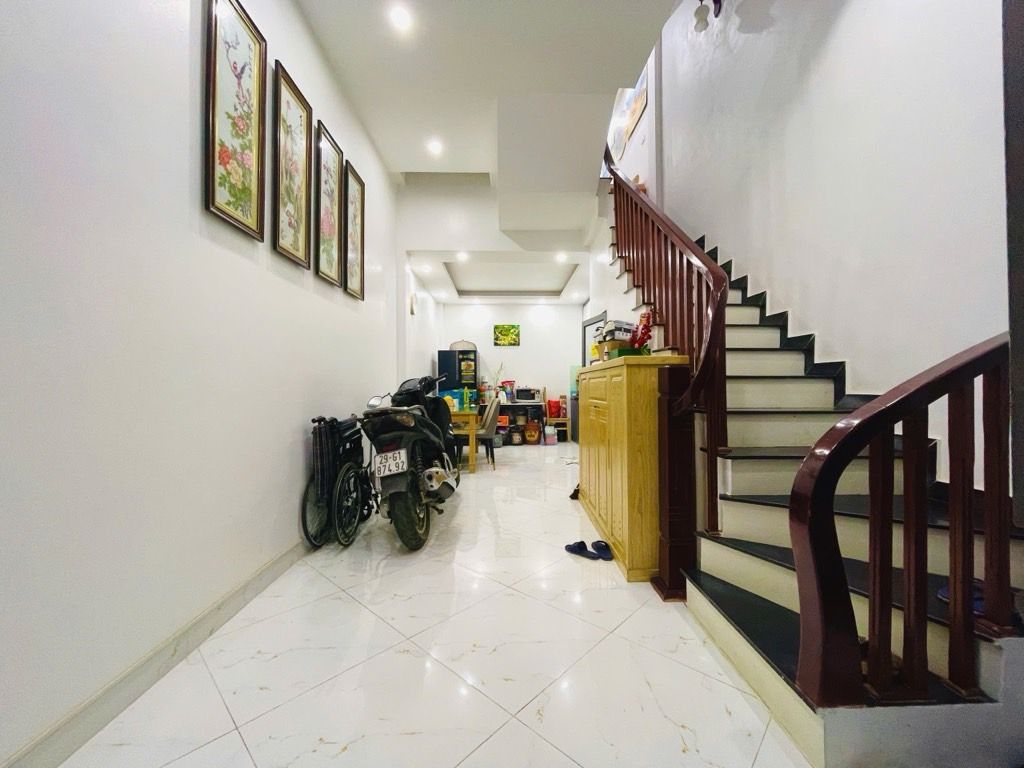  Bán nhà Đại Từ, Hoàng Mai, gần Ô tô, 2 thoáng, 36m2, 8.35 tỷ(CTL) 