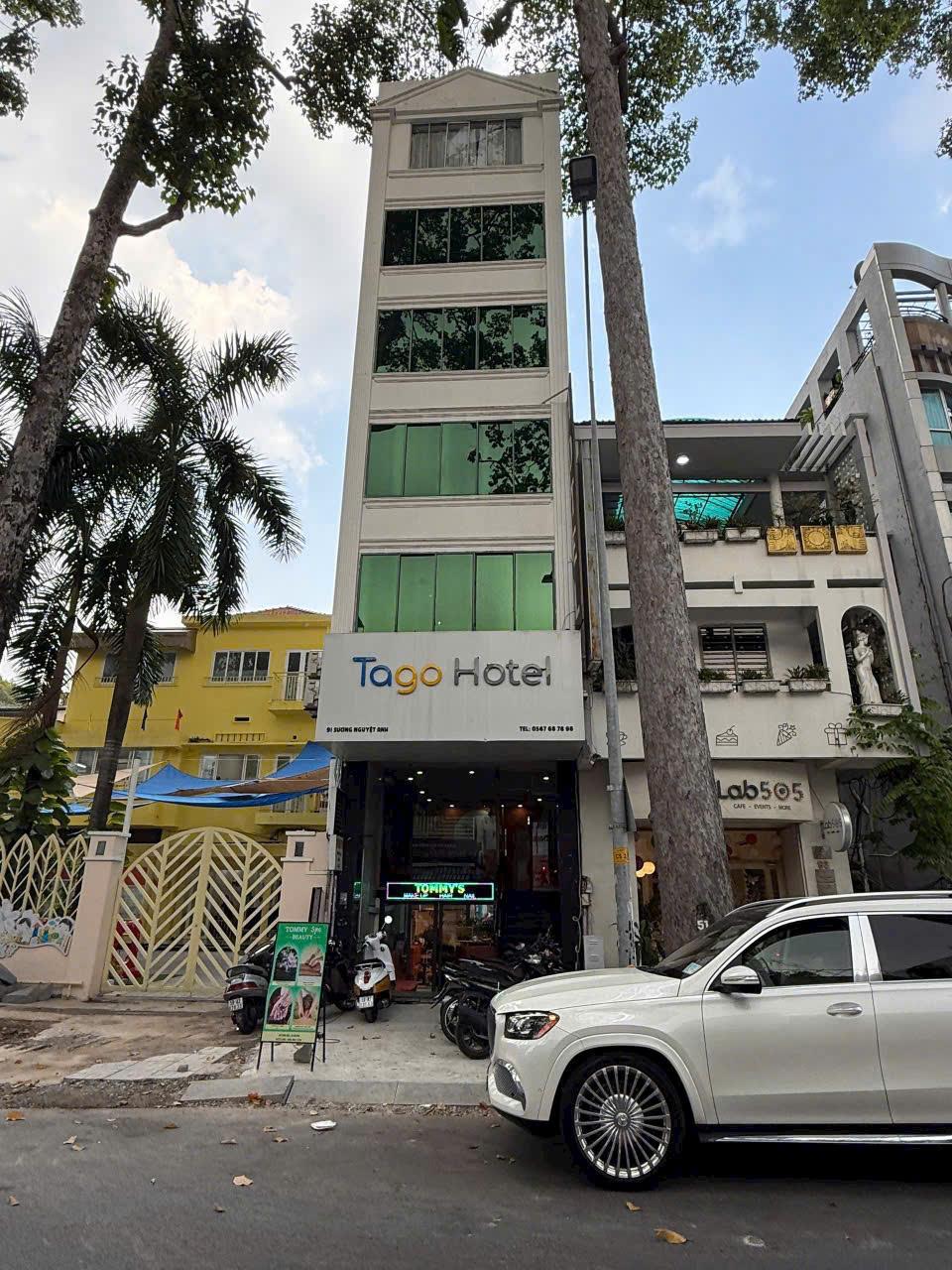  Khách sạn Mặt Tiền  Sương Nguyệt Ánh, P Bến Thành, Quận 1 