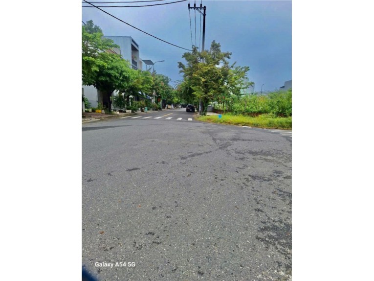  Bán đất đường LÊ SAO (KĐT Phước Lý) tặng dãy trọ 4 phòng. Dt 91m2 giá 5ty5 LH 0942992361 