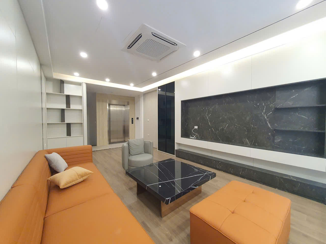  NGỌC THỤY – NHÀ 6 TẦNG THANG MÁY – Ô TÔ ĐỖ CỔNG – Ở SƯỚNG, ĐẦU TƯ TỐT 