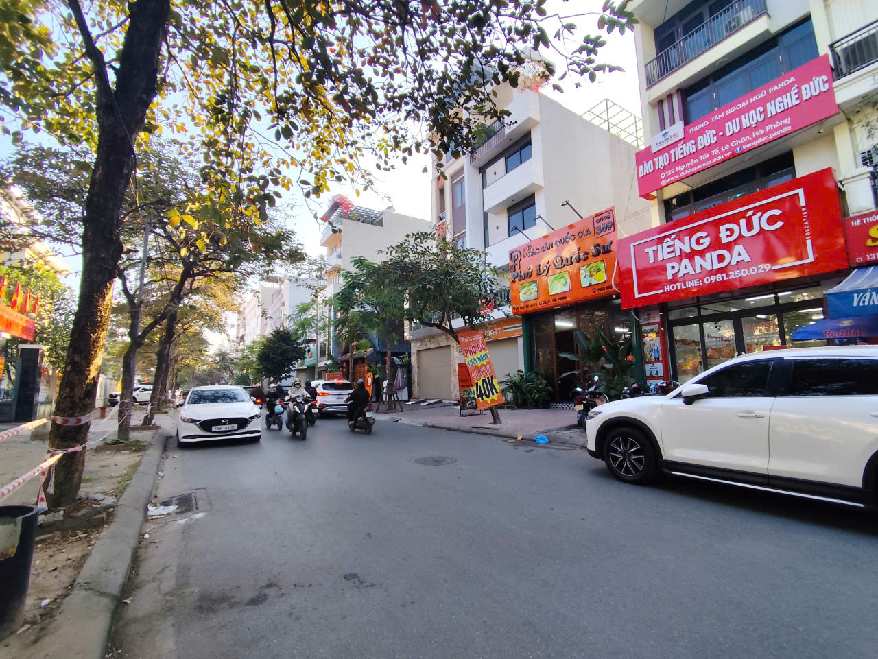  Bán nhà mặt đường Nguyễn Tất Tố - 100m 6 tầng, Thang Máy, vị trí đẹp, Giá 16.2 tỉ 