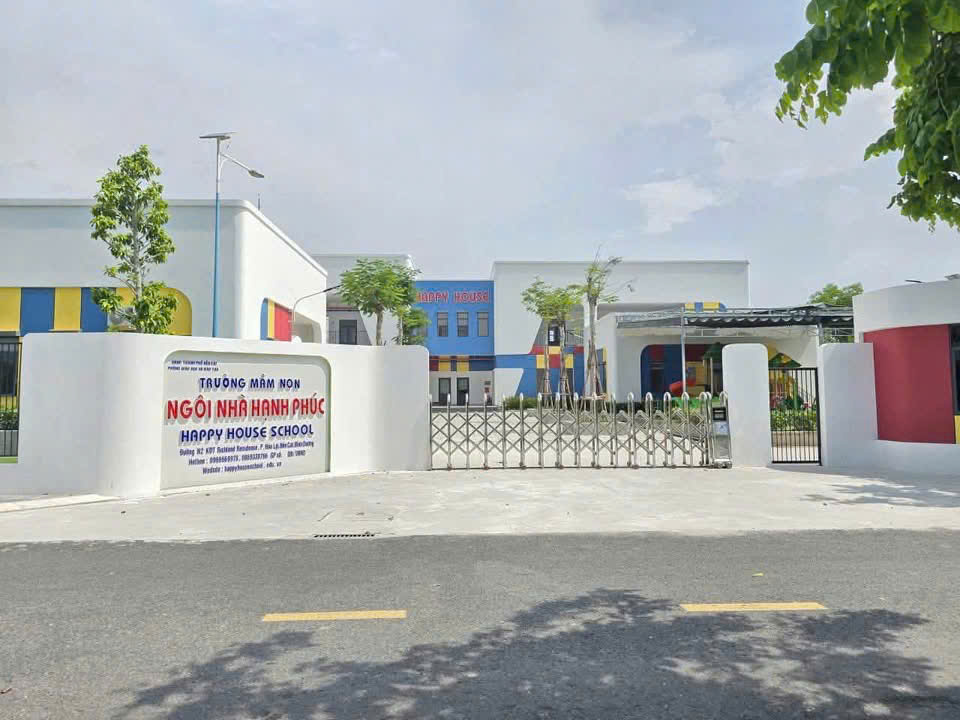  HOT ! HOT ! HOT ! SIÊU PHẨM GÓC 2 MẶT TIỀN TRUNG TÂM SIÊU ĐẸP 