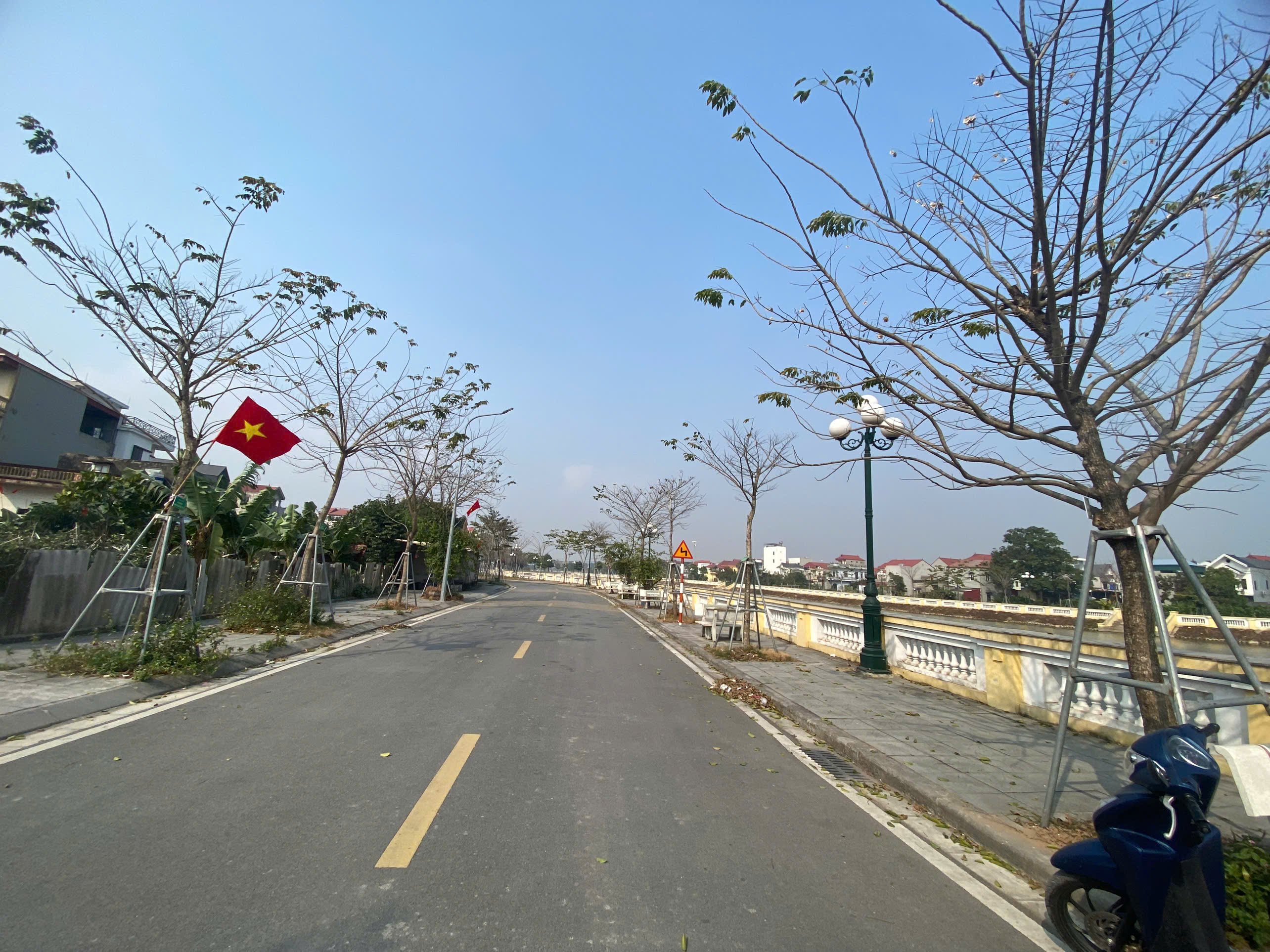  ???? BÁN ĐẤT LƯƠNG NỖ – TIÊN DƯƠNG (ĐÔNG ANH)
VỊ TRÍ SÁT VÀNH ĐAI 3 – Ô TÔ VÀO ĐẤT – HƠN 100M² FULL THỔ CƯ – GIÁ CHỈ 5.x TRIỆU/m² 