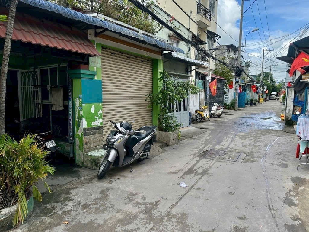  NGỘP BANK – 1 ĐỜI CHỦ – MẶT TIỀN TRUNG MỸ TÂY, Q12 ĐƯỜNG 7M THÔNG 