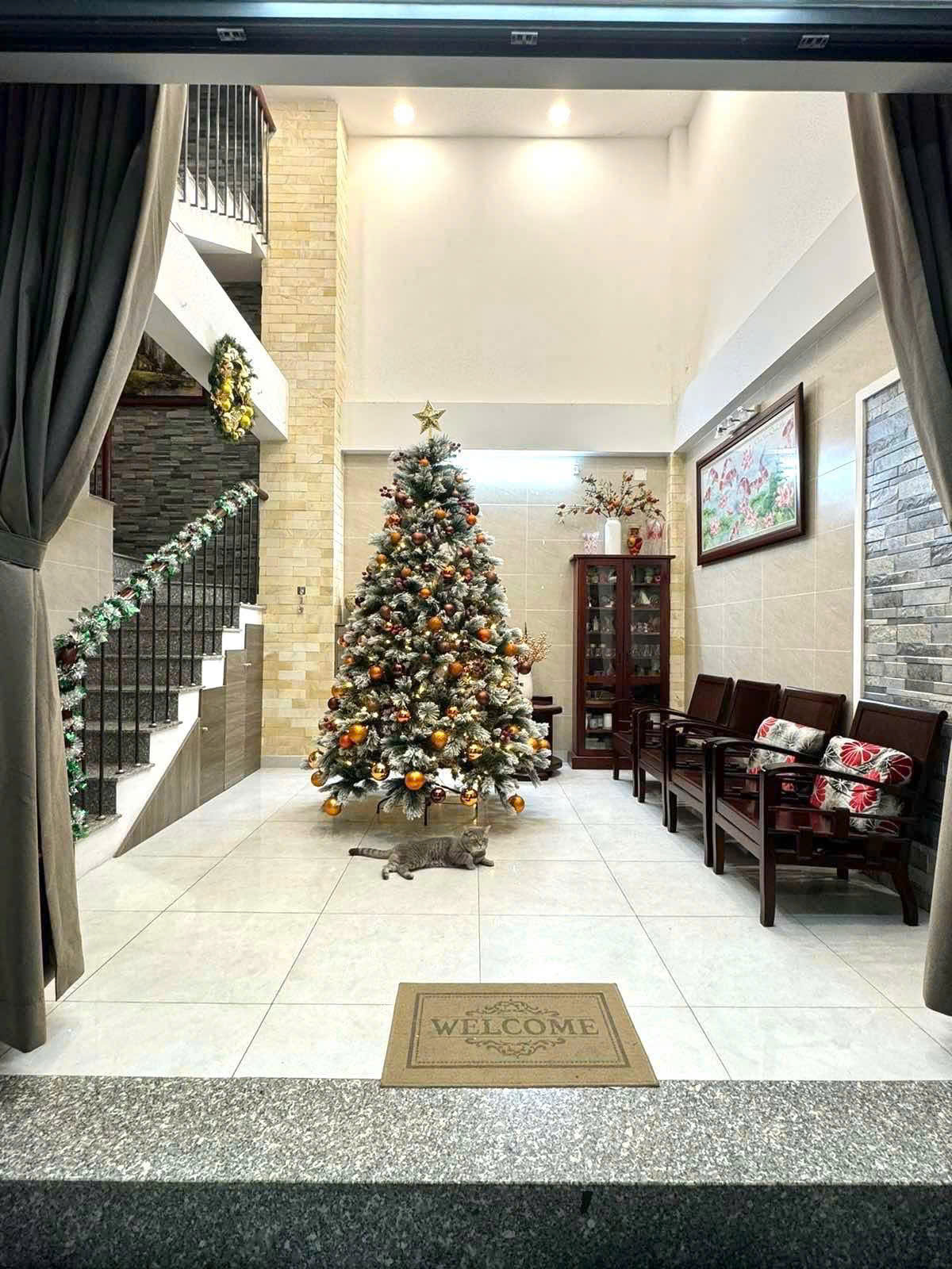  Bán nhà mới Bàu Bàng, gần Bình Giã - Cộng Hòa, 6,3x12m, 5 Tầng - 4PN, chỉ 8,2 tỷ. 