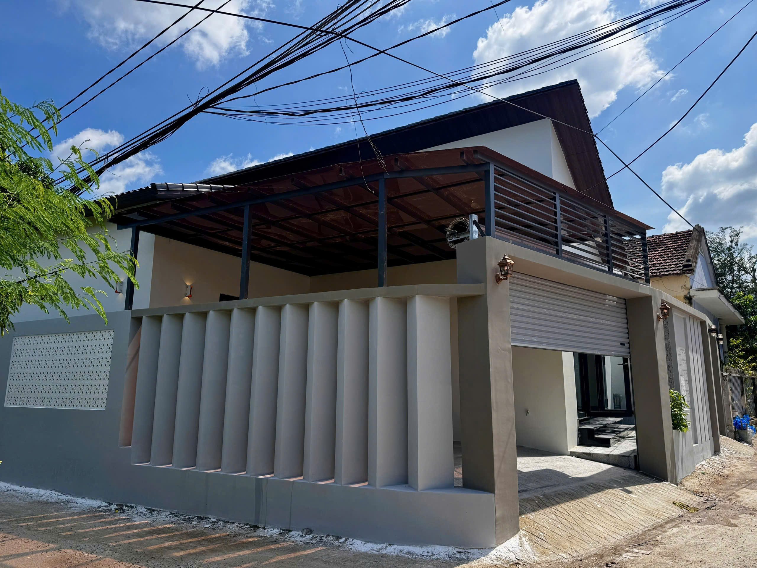  Cần tiền bán nhanh Villa căn góc 2 mặt tiền phường Tây Nha Trang  DT sổ 120m²Giá Bán :  4,790 tỷ lh e Trinh Số chứng chỉ: KH - 25.000576 
