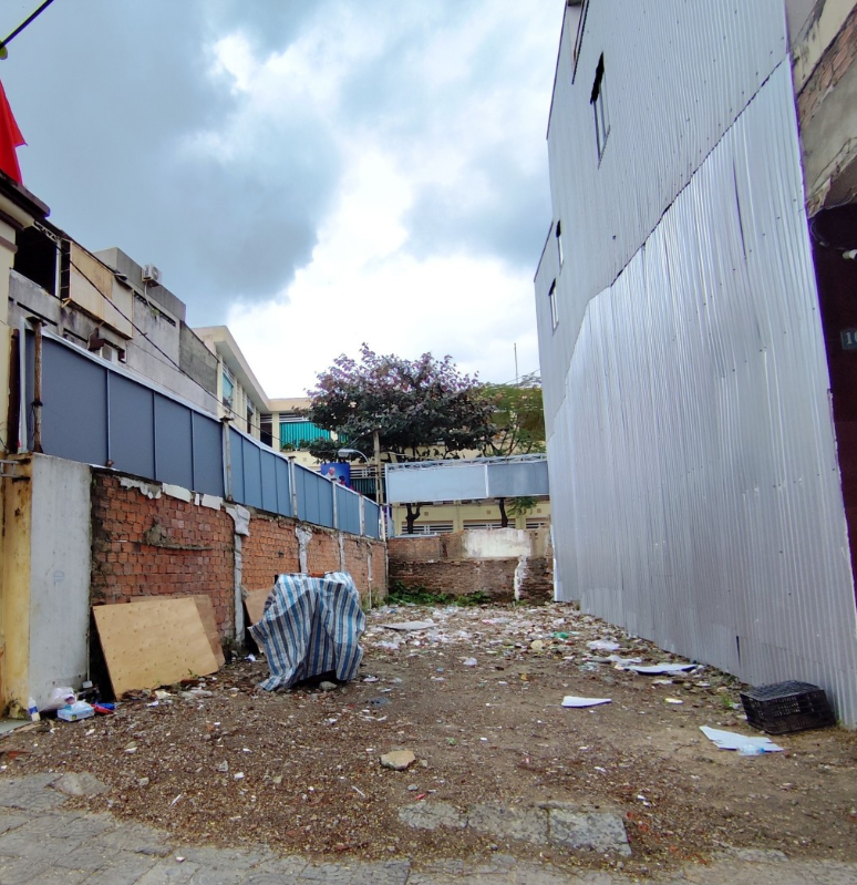  Bán nhà đất mặt tiền Trưng Nữ Vương, lô góc 3 mặt thoáng, giá 20 tỷ 