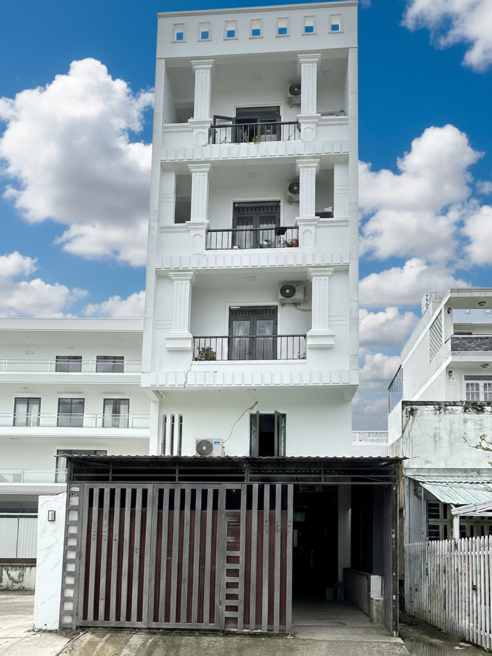  T2023 ???????? CHDV 18P Vườn Lài Q12 90tr/th, SHR, HXH né, 5 tầng, 5.5x30m, 16.x tỷ 