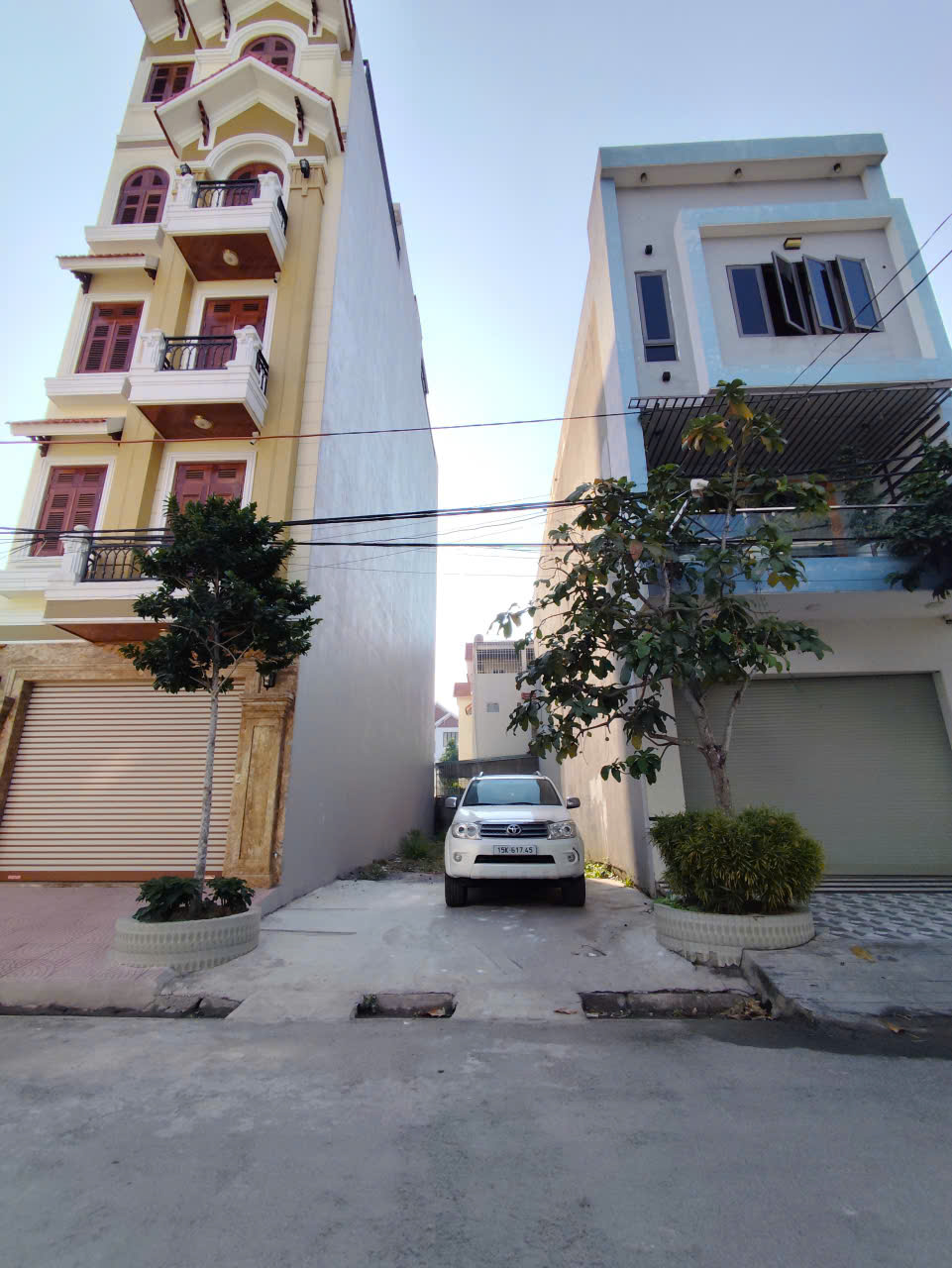  Bán đất tuyến 2 Bùi Viện - cạnh VinMec, 100m, ngang 5, đường 12m, Giá 71 tr/m 