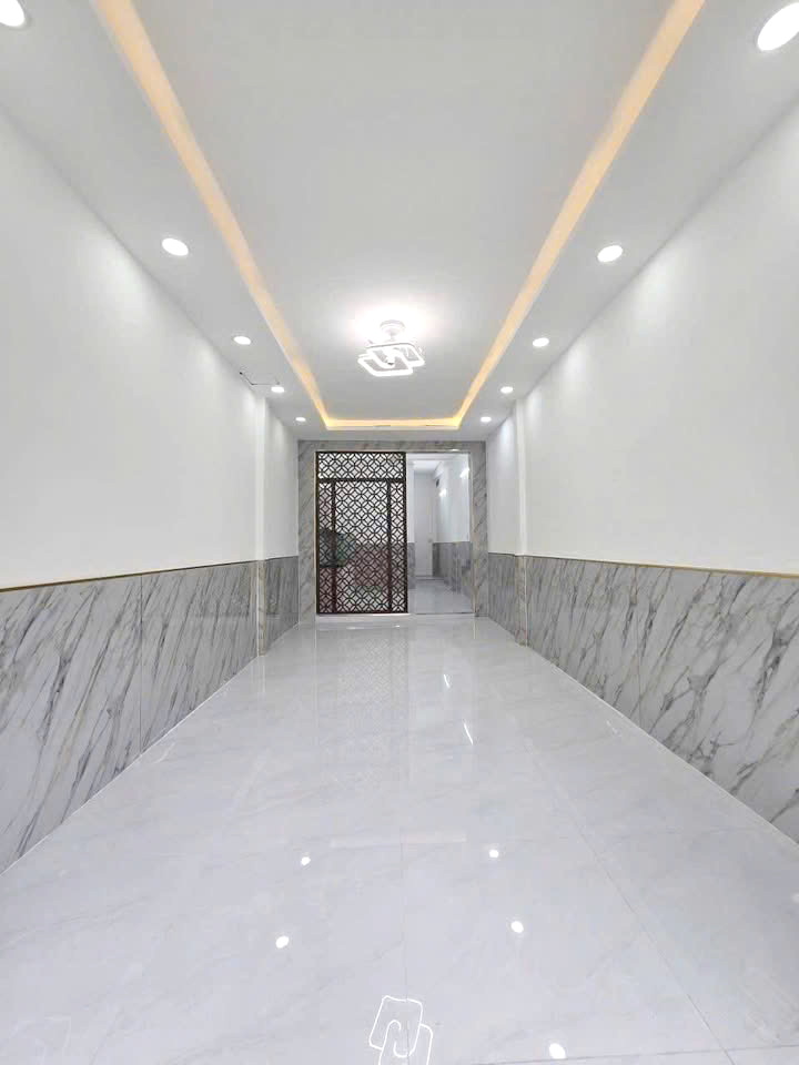  Mặt tiền Tạ Quang Bửu lửng 2lầu P2Q8 (P.Chánh Hưng) 