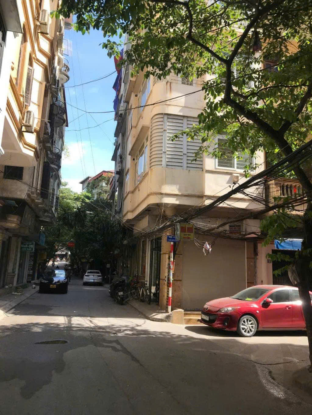  Siêu rẻ, bán nhà phố Kim Mã, ô tô tránh, kinh doanh tốt, 85m chỉ 28 tỷ 